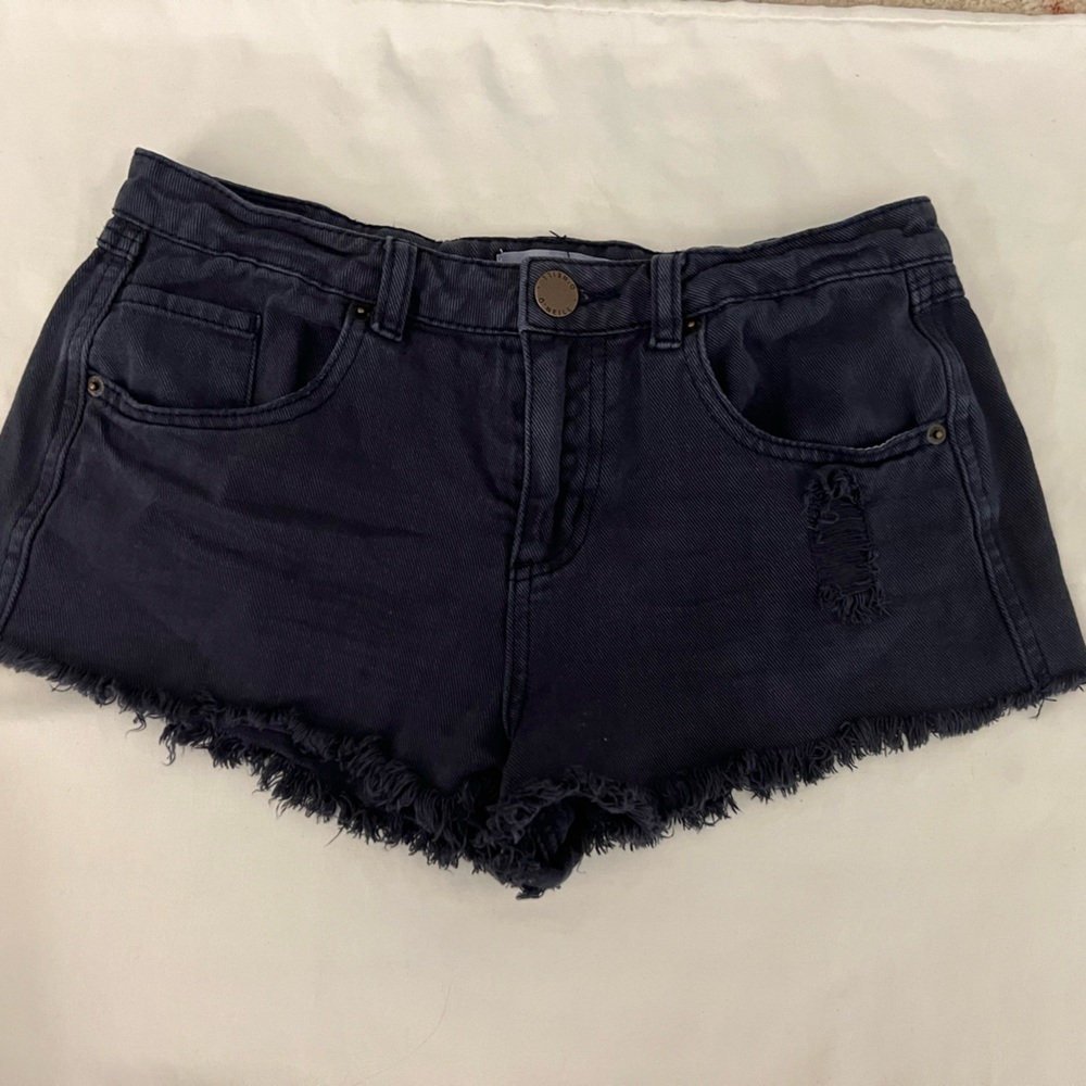 O’Neil jean shorts size 27
